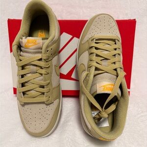 Nike Dunk Low “Khaki Gum”